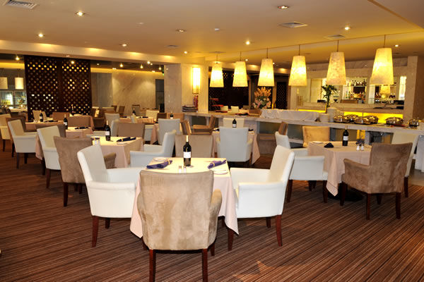 Beijing Intl Business Hotel News Plaza Buitenkant foto